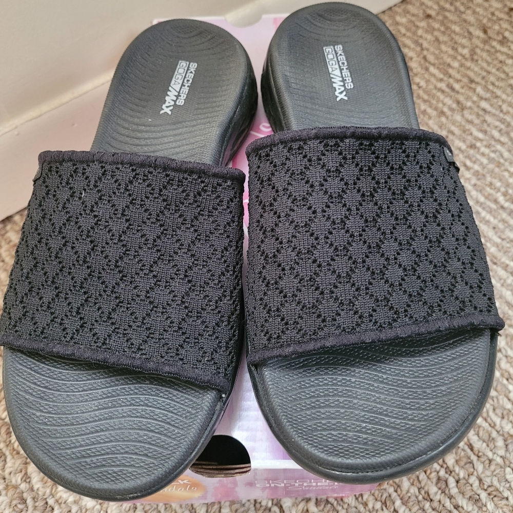 Skechers Sandals - Picture 2 of 3